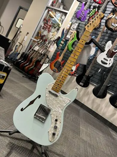 Fender - 1969 Telecaster Thinline Journeyman Relic - Aged Sonic Blue 2